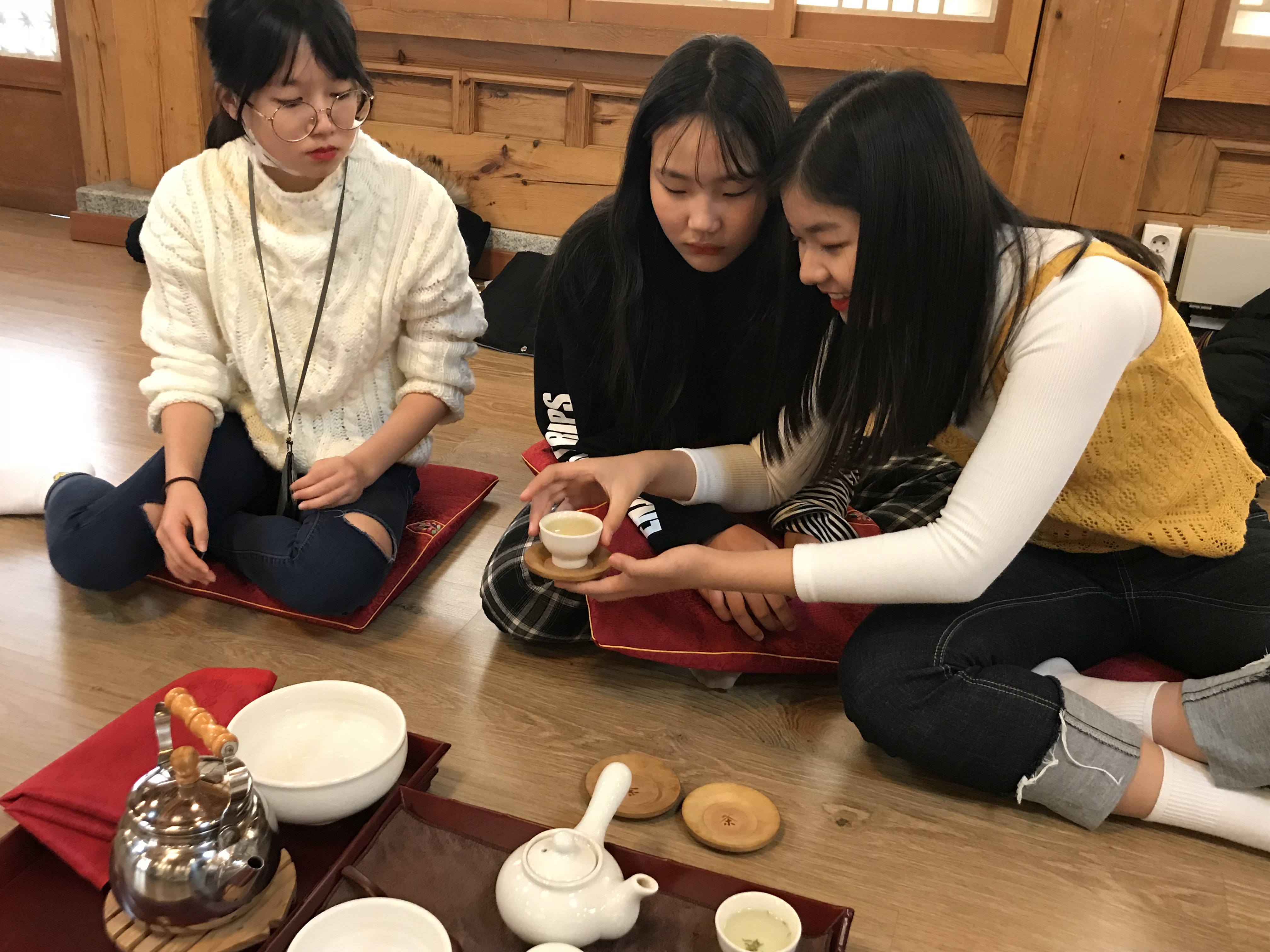 2017년 인성·예절체험프로그램「인(仁) 예(禮)지(智)신(信) 배움교실」운영 이미지(10)