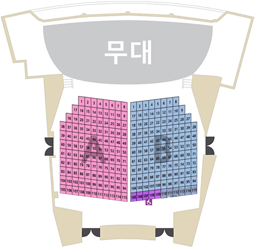 정면에 무대, 왼쪽 A열은 1번에서 115번좌석, 오른쪽 B열은 1번에서 115번 좌석이 있으며 장애인좌석은 오른쪽 B열 제일 뒤 105번 부터 109번 좌석, 출입구는 양쪽 옆과 뒤에 2개가 있음