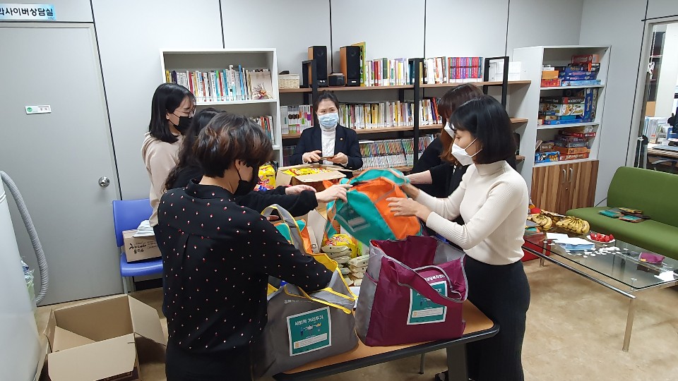 김제시, 학교 밖 청소년에게 코로나19 예방 꿈드림팩 지원! 이미지(2)
