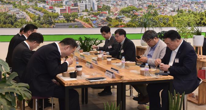 김제미래발전경영인포럼3.jpg