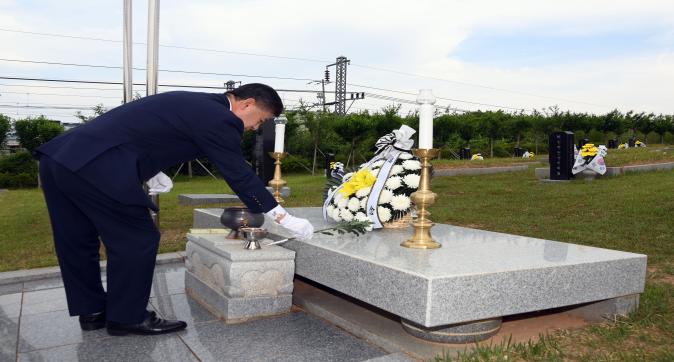 현충일기념행사(6).JPG